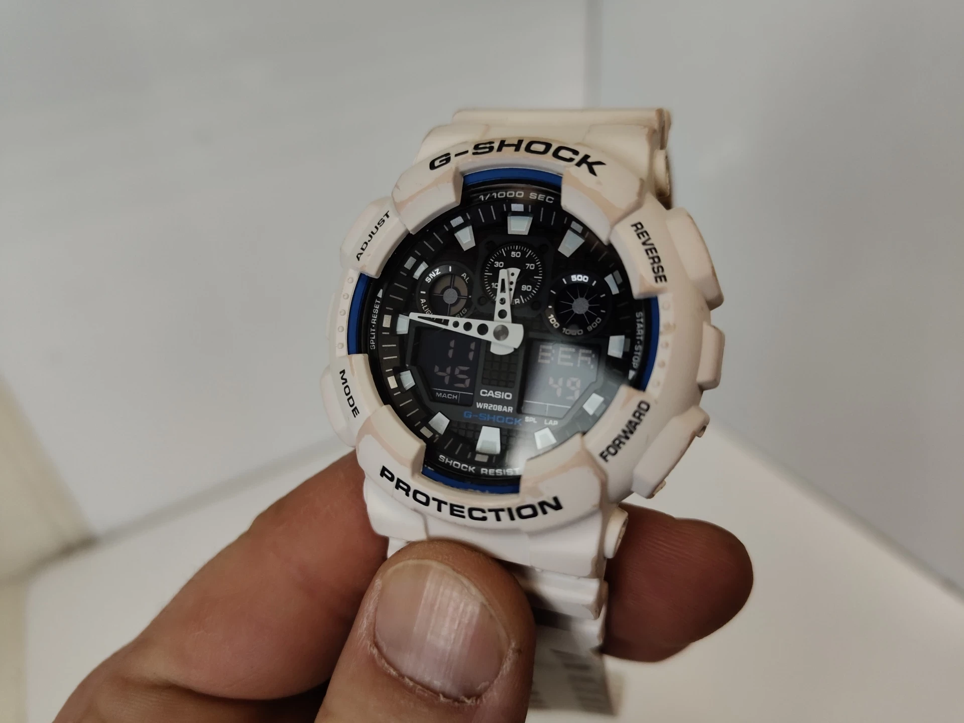 zegarek-casio-g-shock-ga-100b-material-paska-129219-10