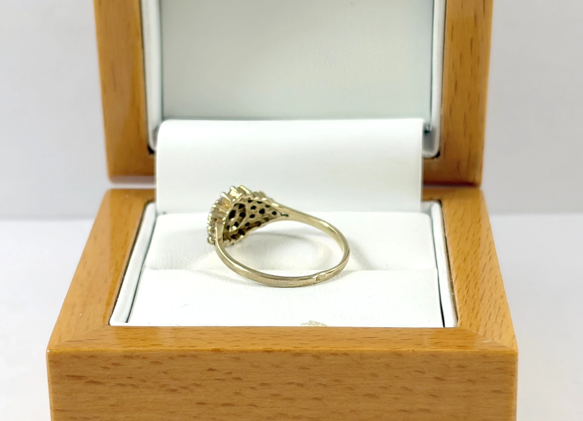 zloty-pierscionek-z-cyrkoniami-p333-213g-r14-ean-gtin-5903772061024