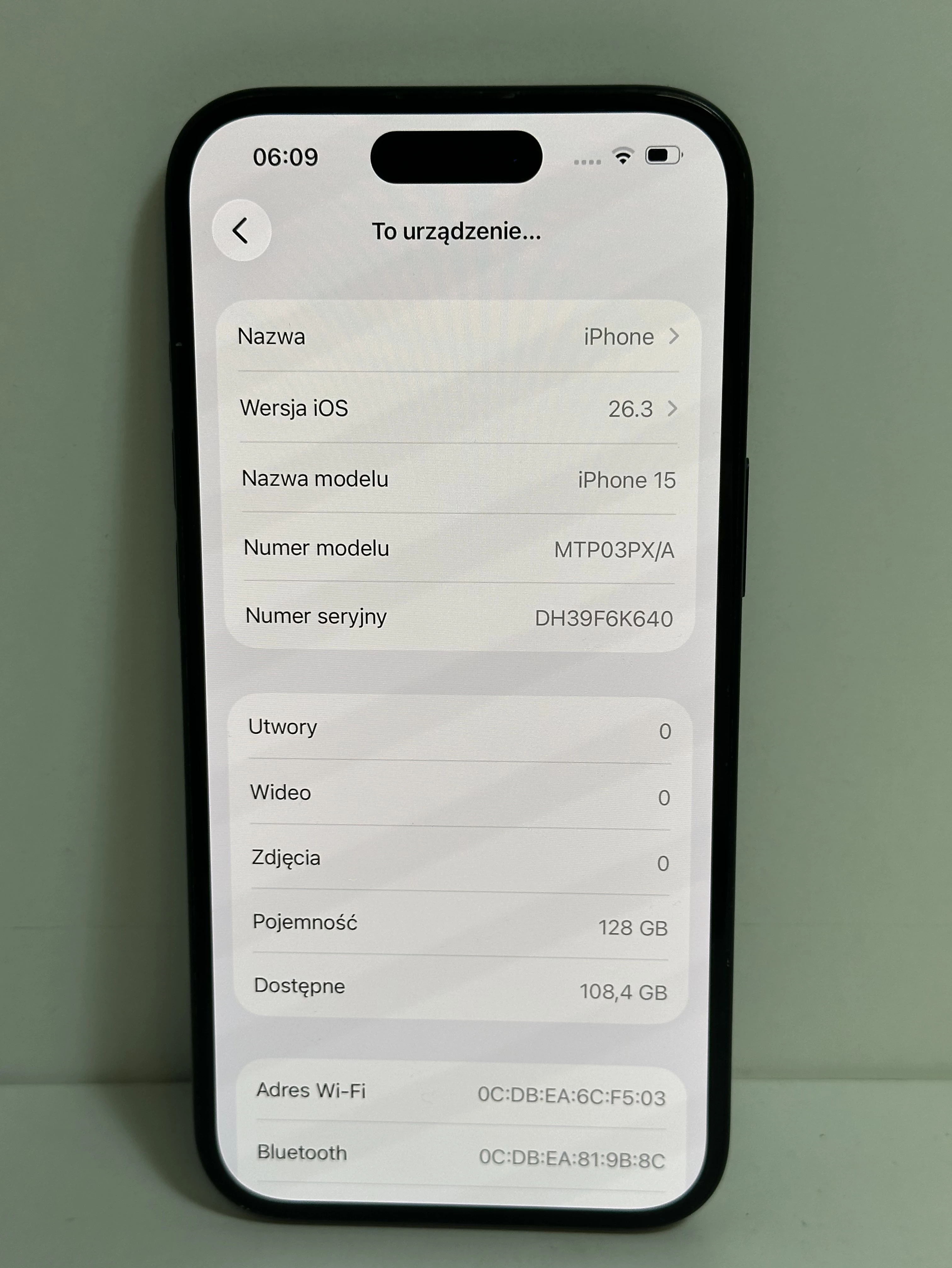 telefon-apple-iphone-15-128gb-87-opis-system-operacyjny-4388-7