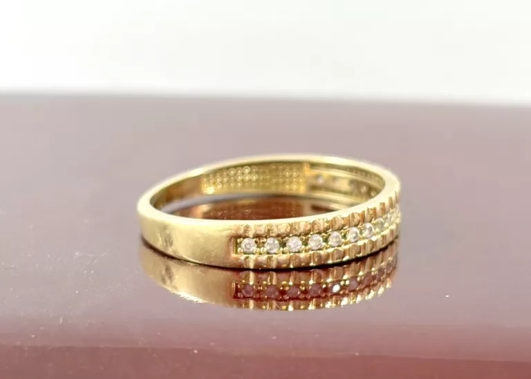 zloty-pierscionek-z-cyrkoniami-p585-164g-r16-ean-gtin-5903772053517