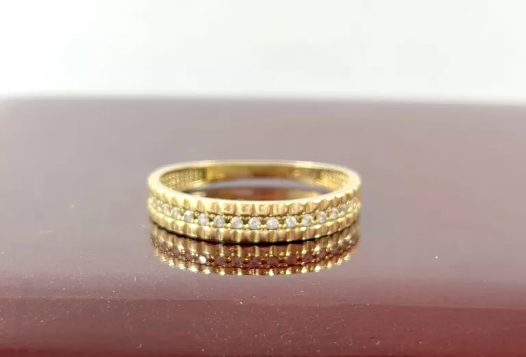 zloty-pierscionek-z-cyrkoniami-p585-164g-r16-stan-11323-2