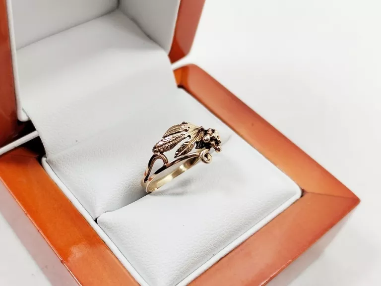 zloty-pierscionek-585-14k-181g-10r-ean-gtin-5903772041538