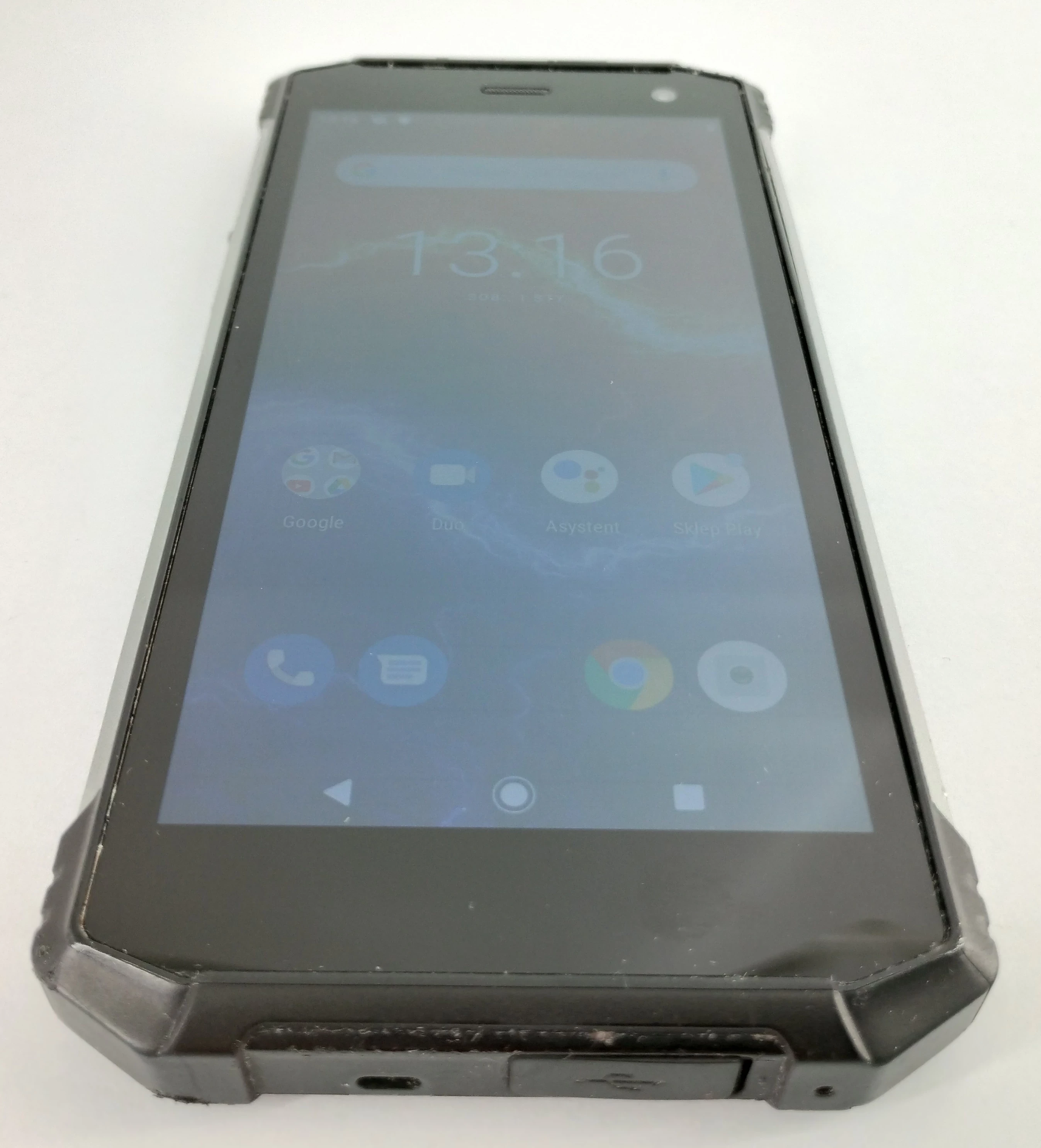 telefon-hammer-energy-2-przekatna-ekranu-550