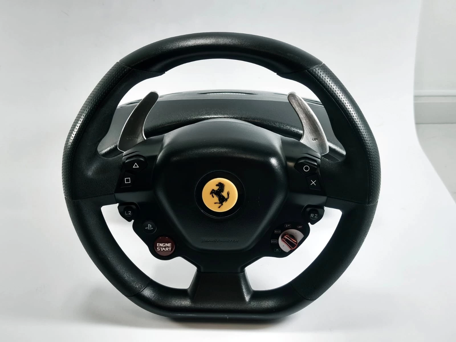 kierownica-thrustmaster-t80-ferrari-488-gtb-edition-4160672-kod-producenta-4160672