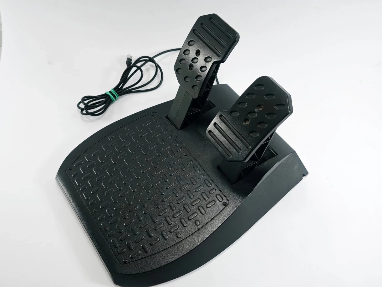 kierownica-thrustmaster-t80-ferrari-488-gtb-edition-4160672-witosa-2-sulecin-fitum