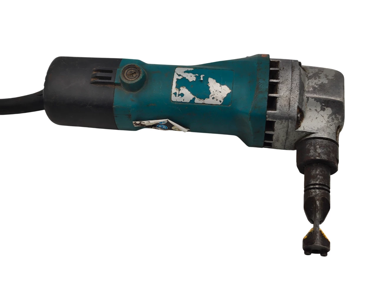 nozyce-skokowe-do-blachy-makita-jn1601-550w-maksymalna-grubosc-ciecia-250