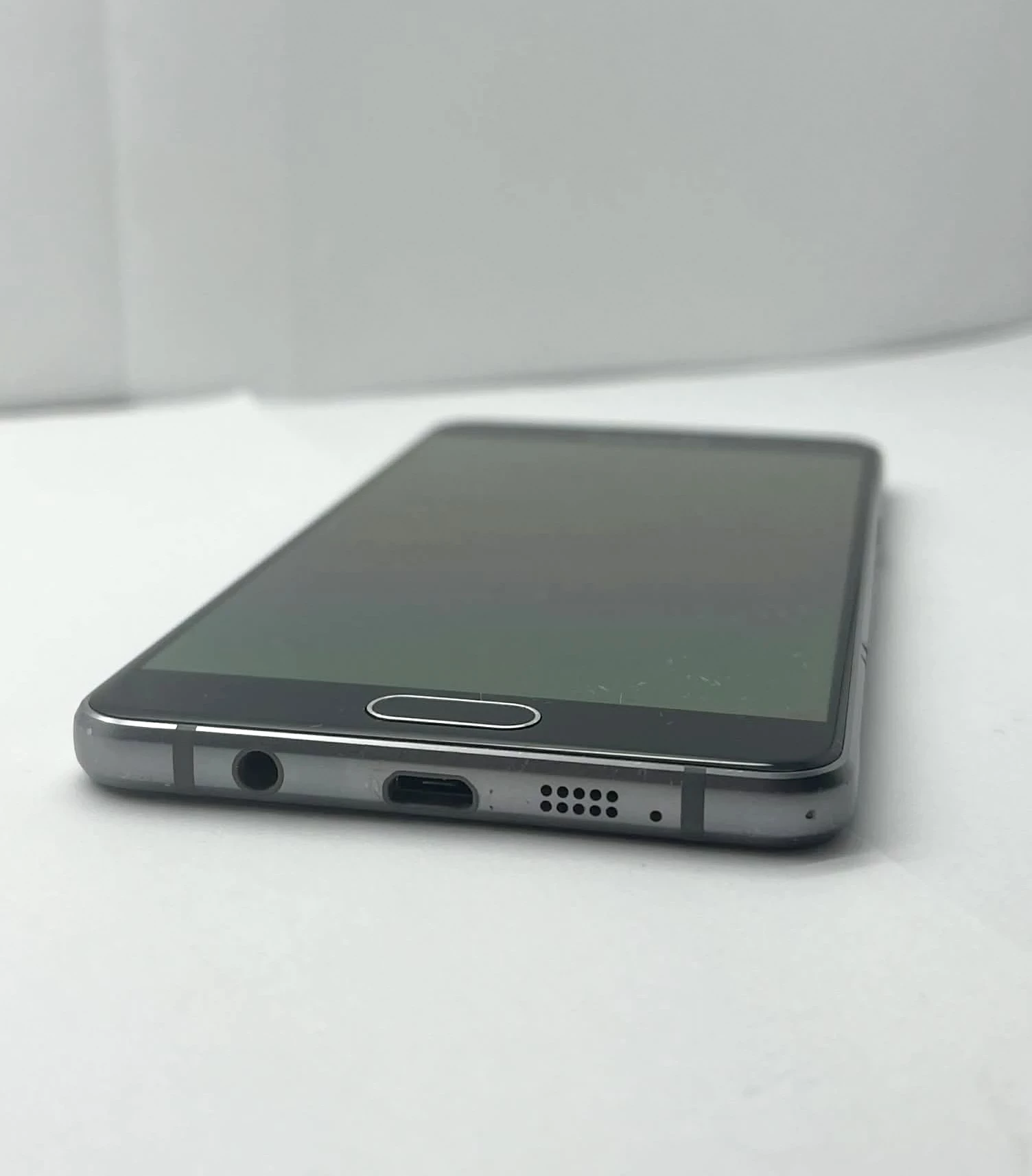 telefon-samsung-galaxy-a5-2016-sm-a510f-216gb-andr70-ean-gtin-8806088205359