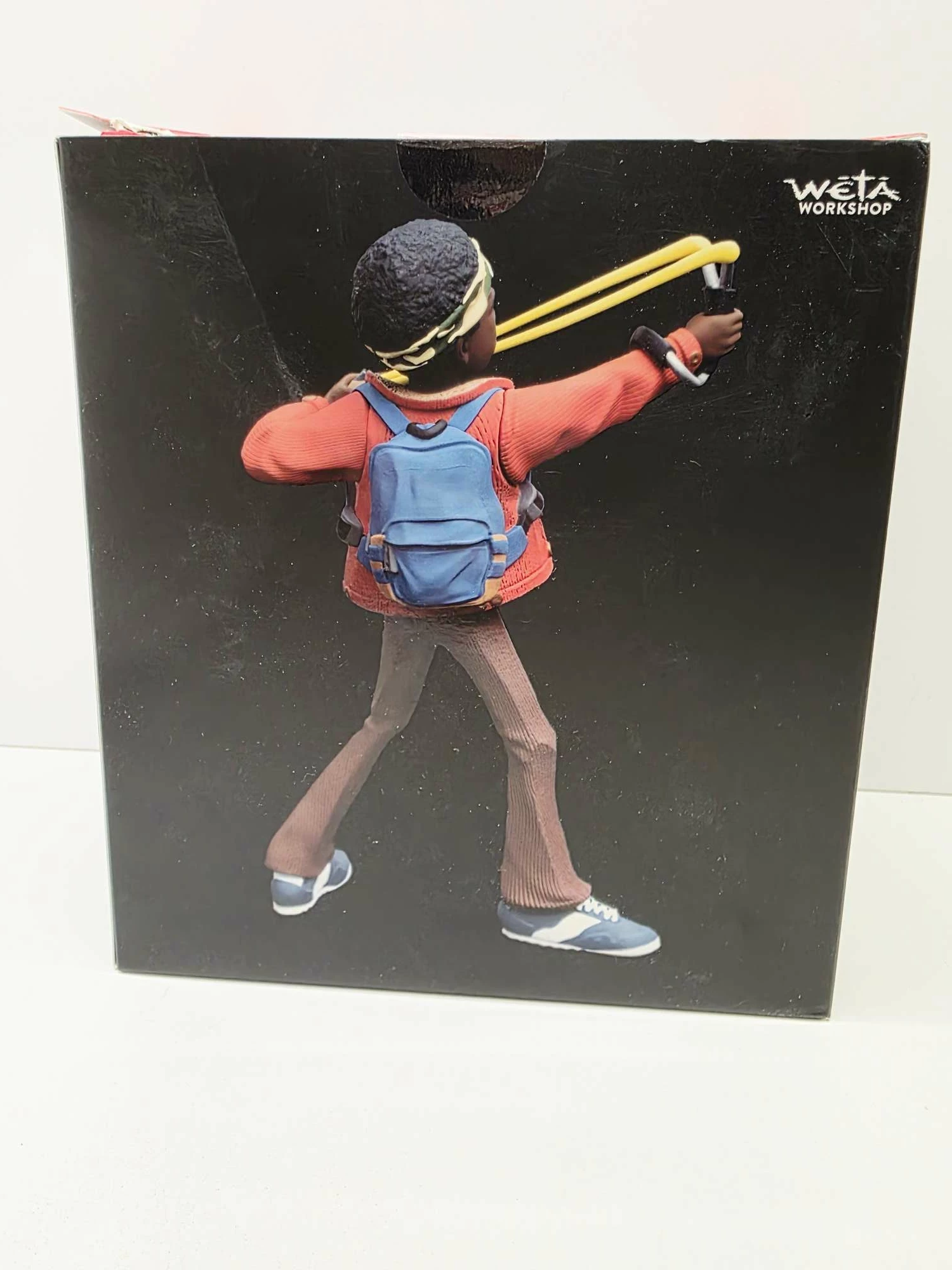 kolekcjonerska-figurka-weta-mini-epics-stranger-things-eleven-jedenastka-stan-11323-2