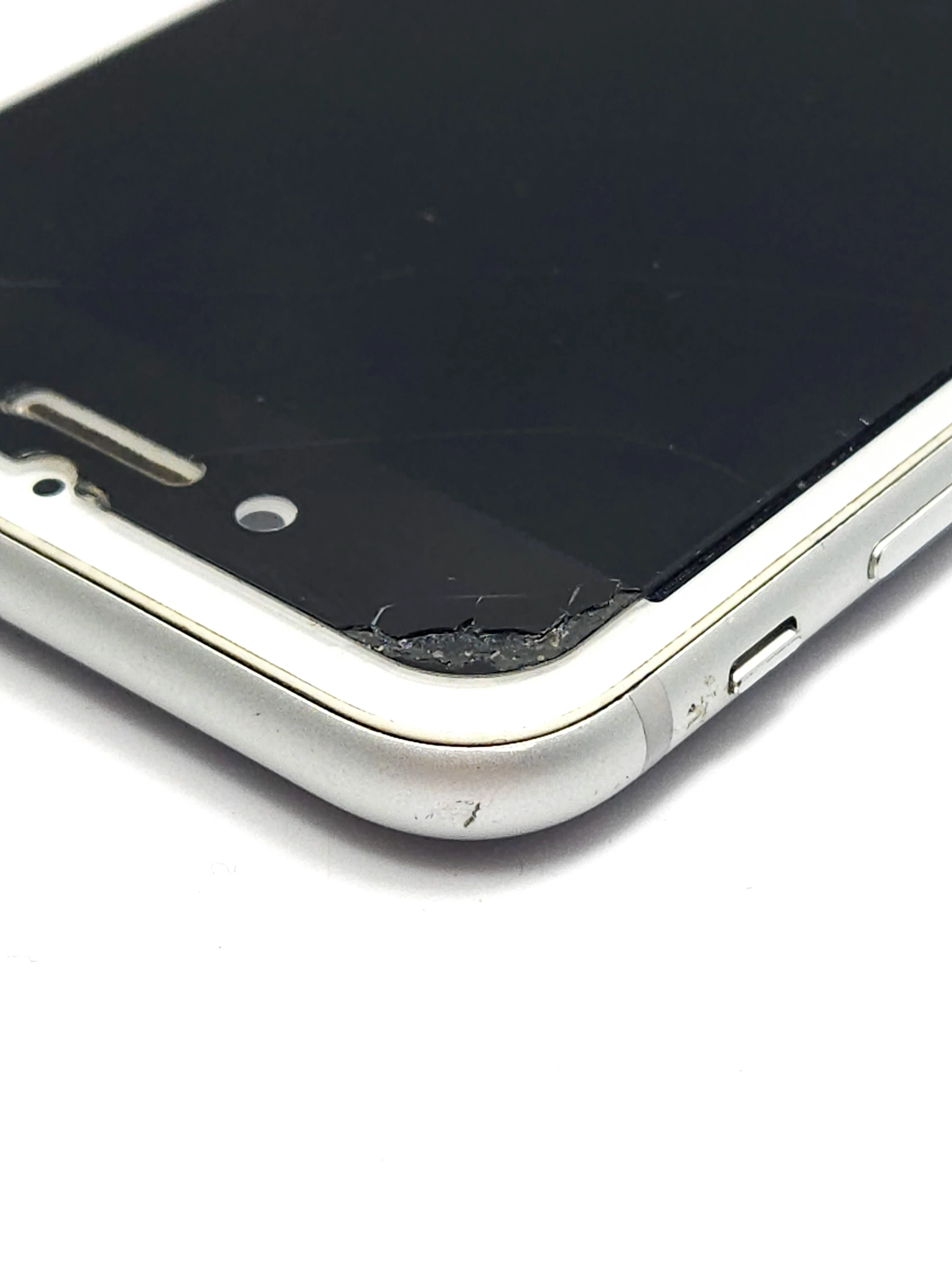 telefon-iphone-8-bialy-264gb-opis-przekatna-ekranu-470