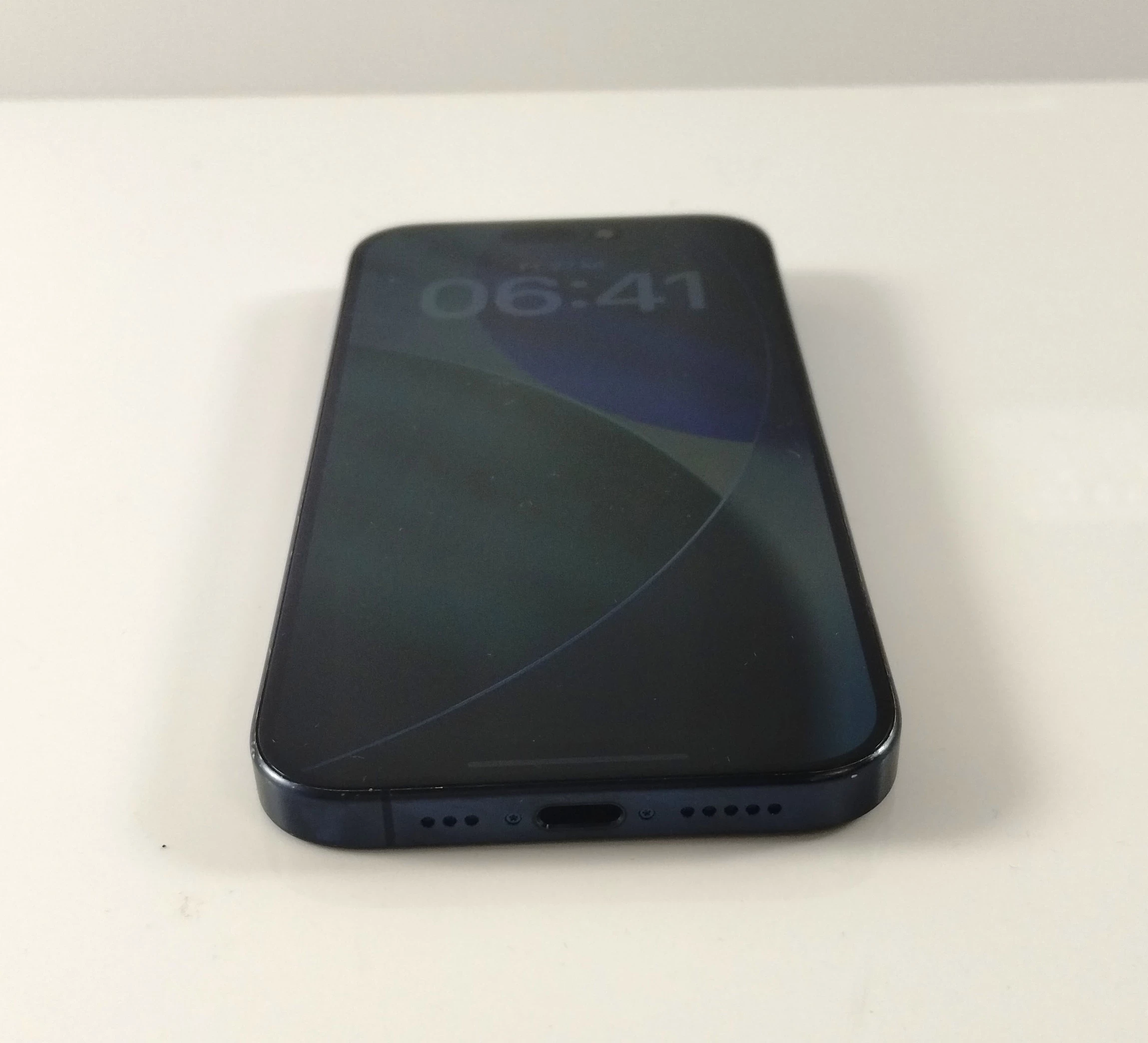 apple-iphone-15-pro-5g-128gb-bat-85-przekatna-ekranu-610