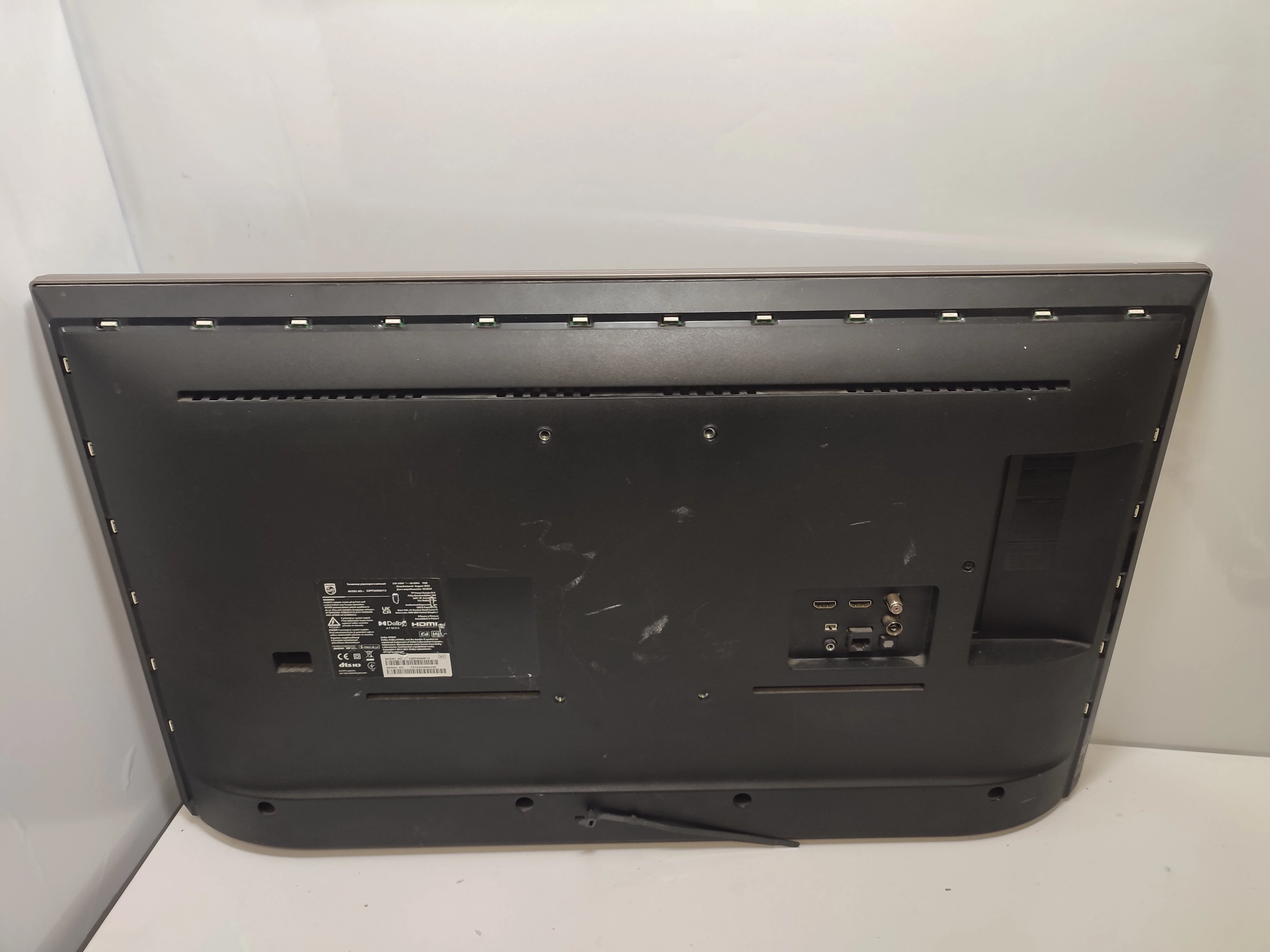 telewizor-philips-32pfs690612-opis-przekatna-ekranu-cale-3200