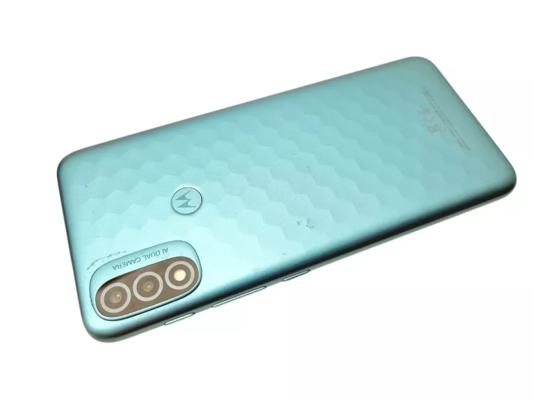 telefon-motorola-e20-przekatna-ekranu-650