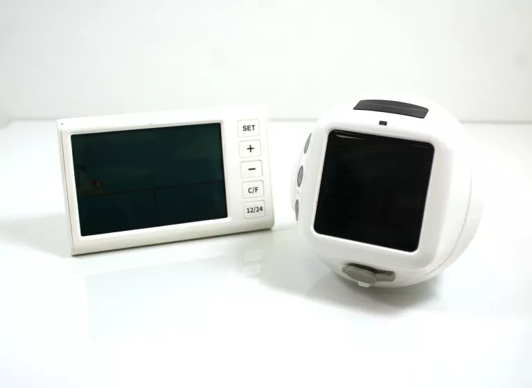 plywajacy-termometr-do-basenu-marszalkowska-60-warszawa