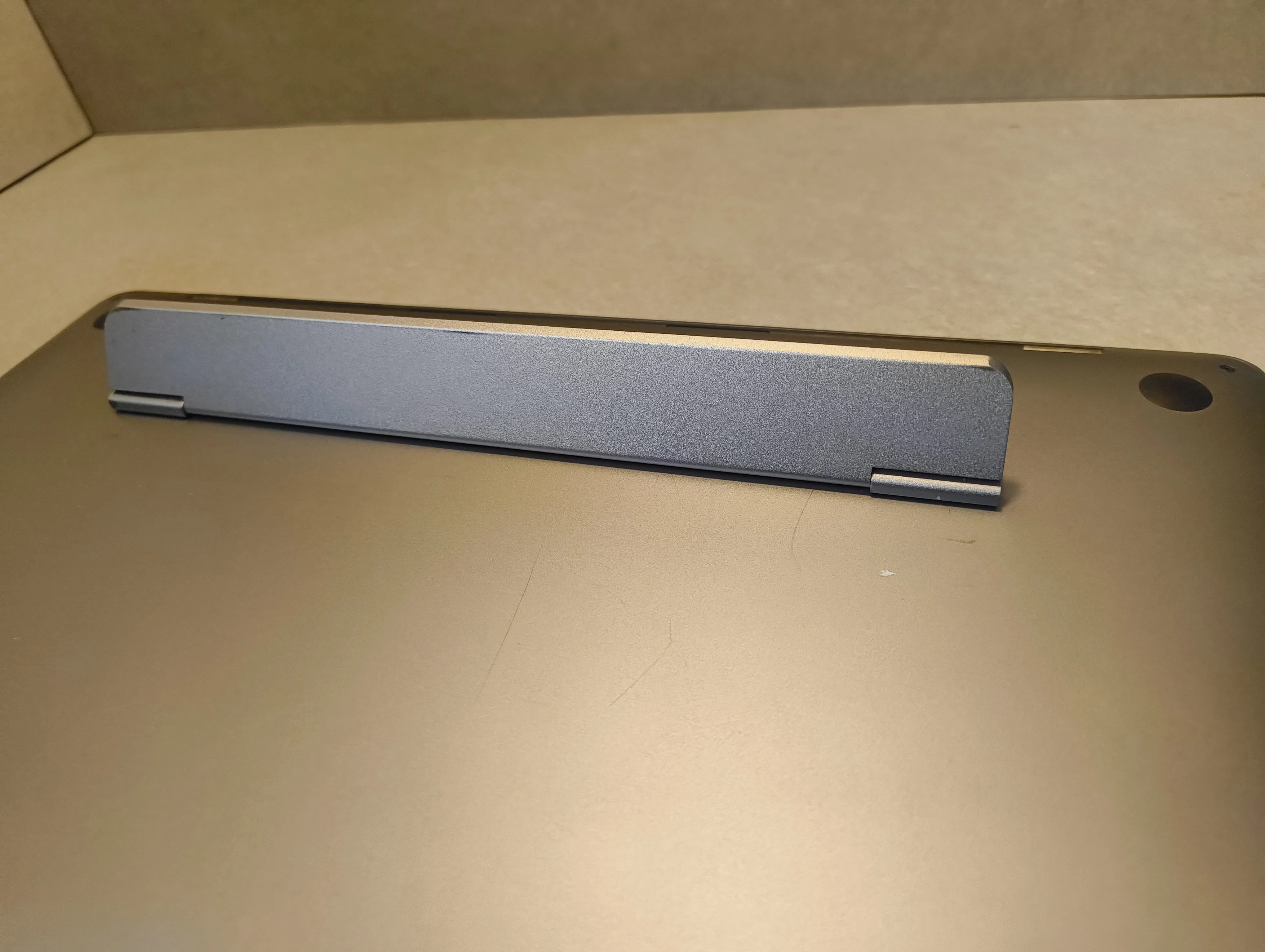 laptop-macbook-pro-2017-i7-16512-pojemnosc-dysku-512