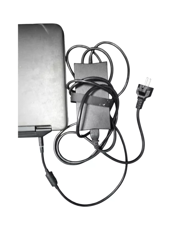 laptop-dell-vostro-2520-d4465-pojemnosc-dysku-240