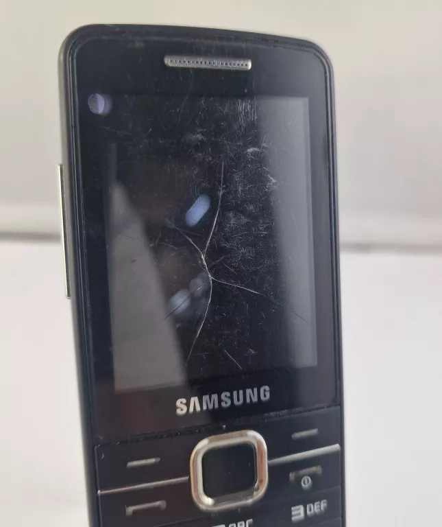 telefon-samsung-gt-c3322-stan-11323-2