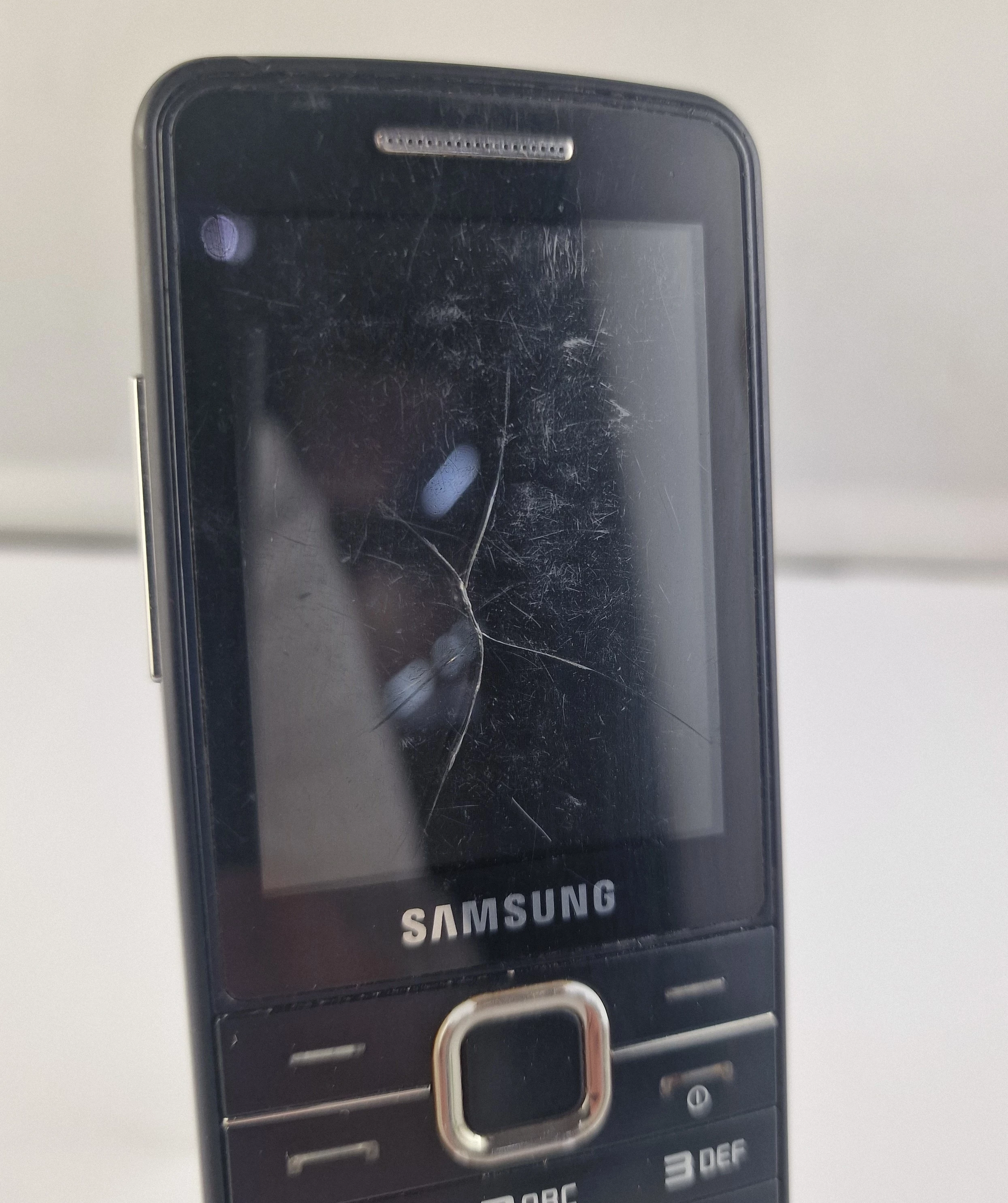 telefon-samsung-gt-c3322-stan-11323-2