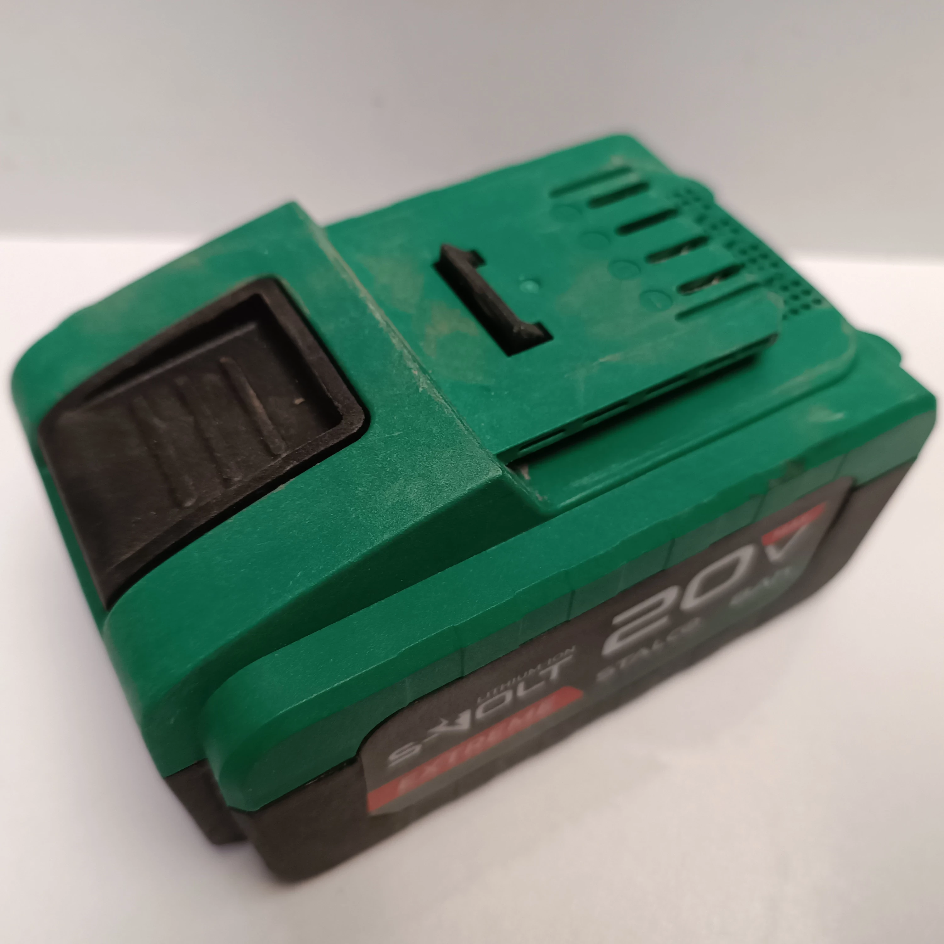 bateria-akumulator-li-ion-stalco-20-v-8-ah-bls20-8ahp-pojemnosc-akumulatora-800