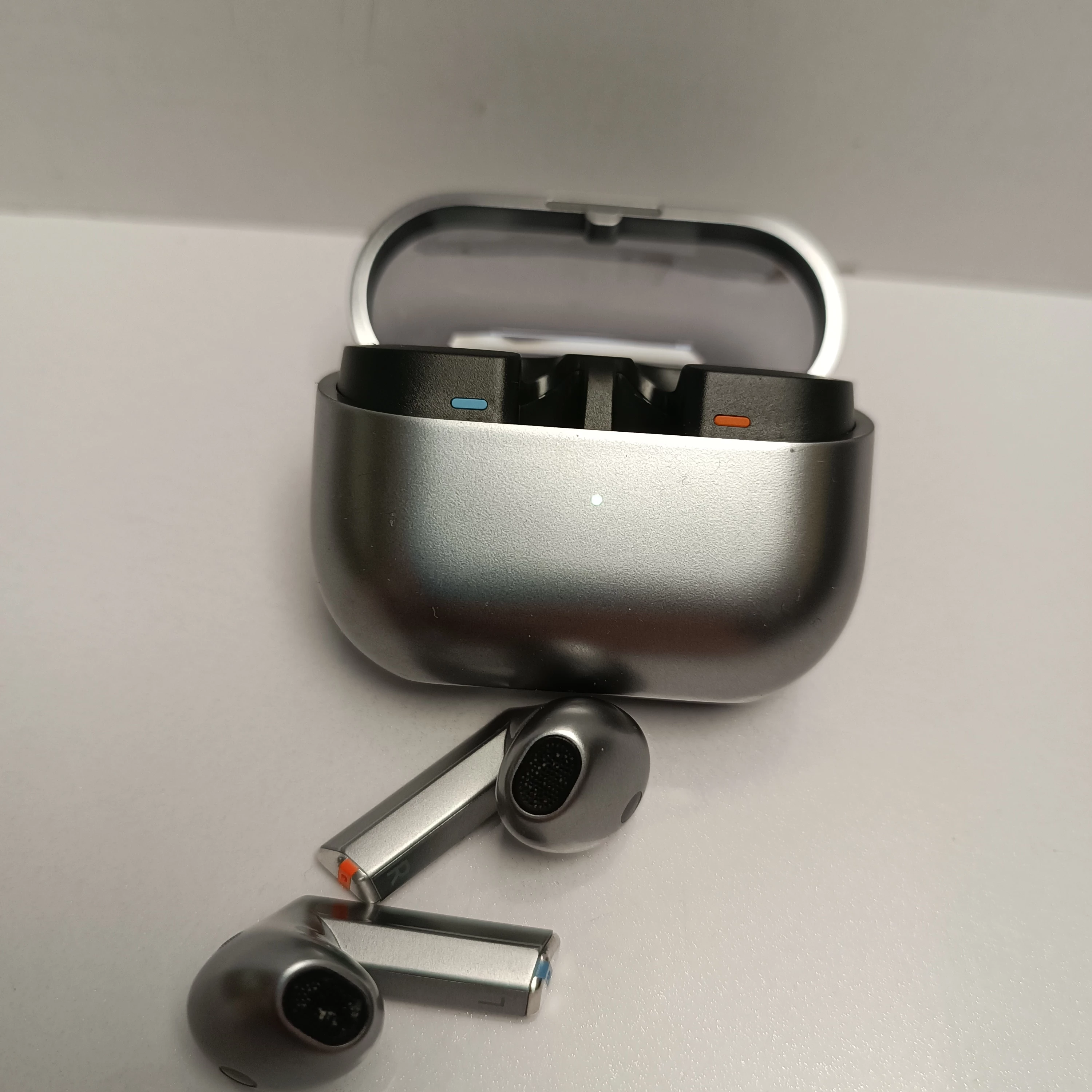 sluchawki-samsung-sm-r530-rodzaj-sluchawek-203681-217753