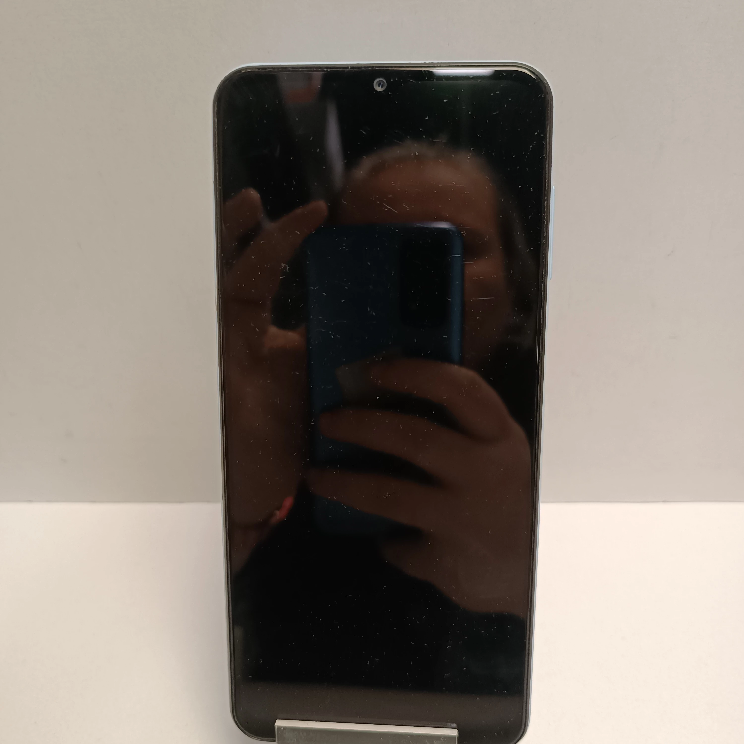 telefon-samsung-galaxy-a13-464gb-stan-11323-2