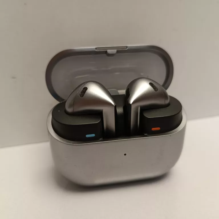 sluchawki-samsung-sm-r530-kolor-dominujacy-129357-8