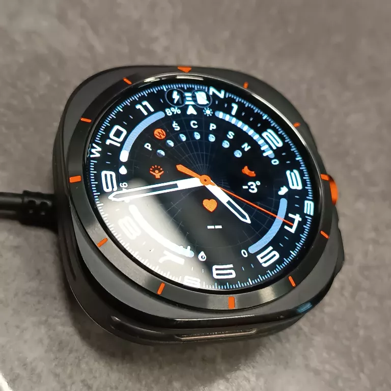 samsung-galaxy-watch-ultra-titanium-gray-sm-l705f-waga-produktu-z-opakowaniem-jednostkowym-0310