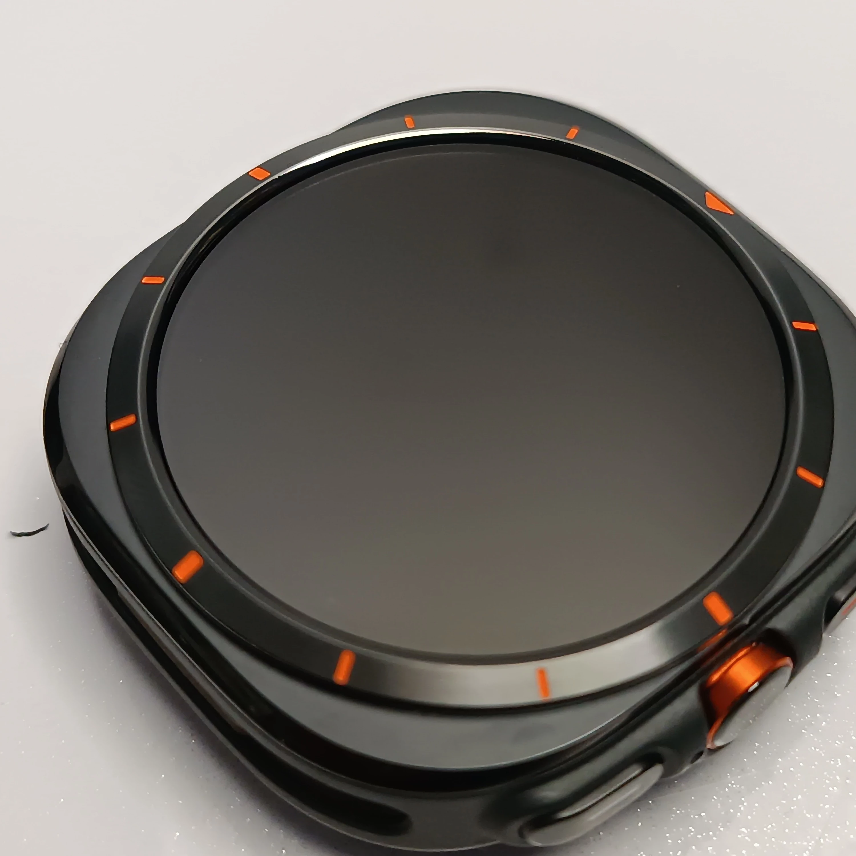 samsung-galaxy-watch-ultra-titanium-gray-sm-l705f-material-koperty-212886-258018