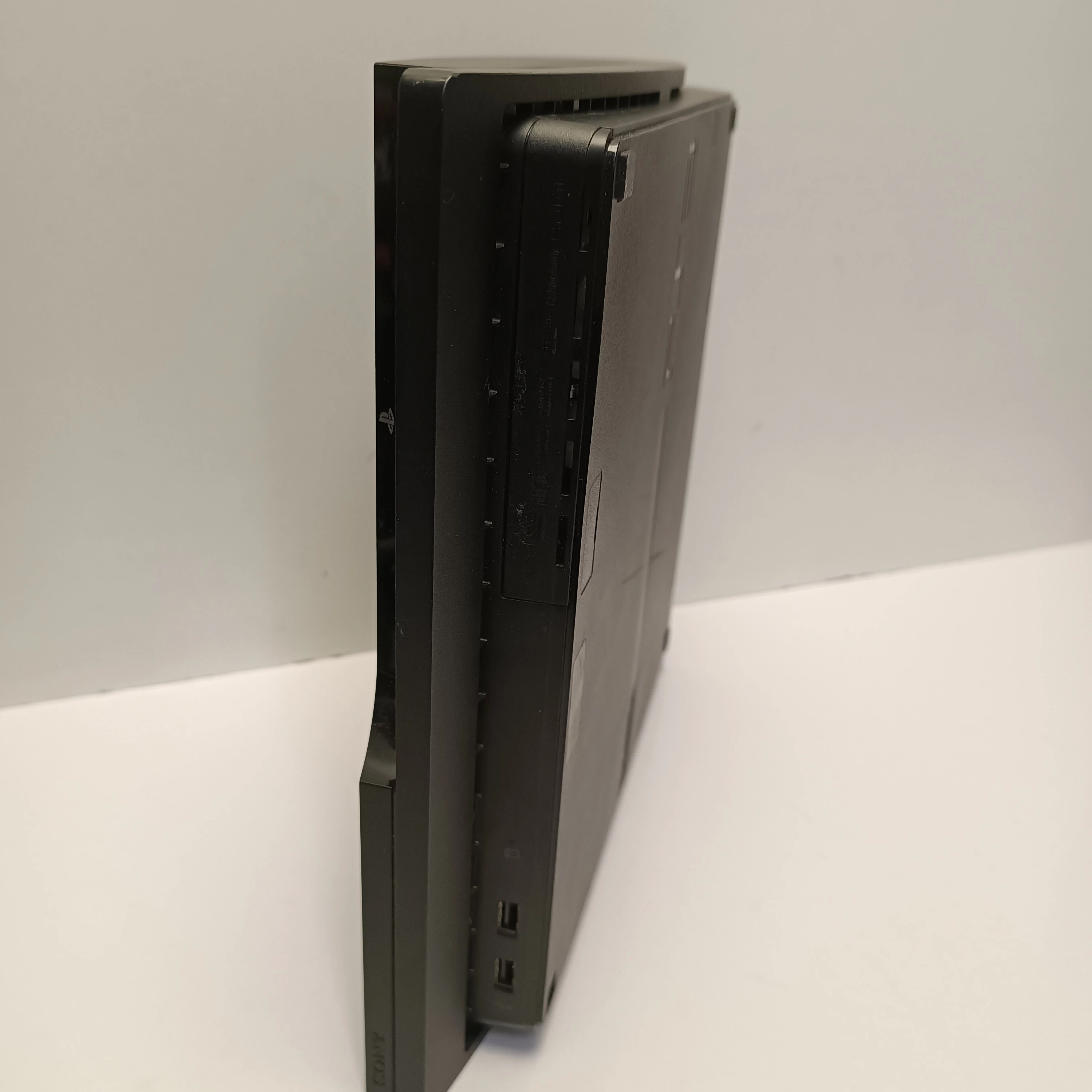 konsola-sony-playstation-3-cech-3004a-waga-produktu-300