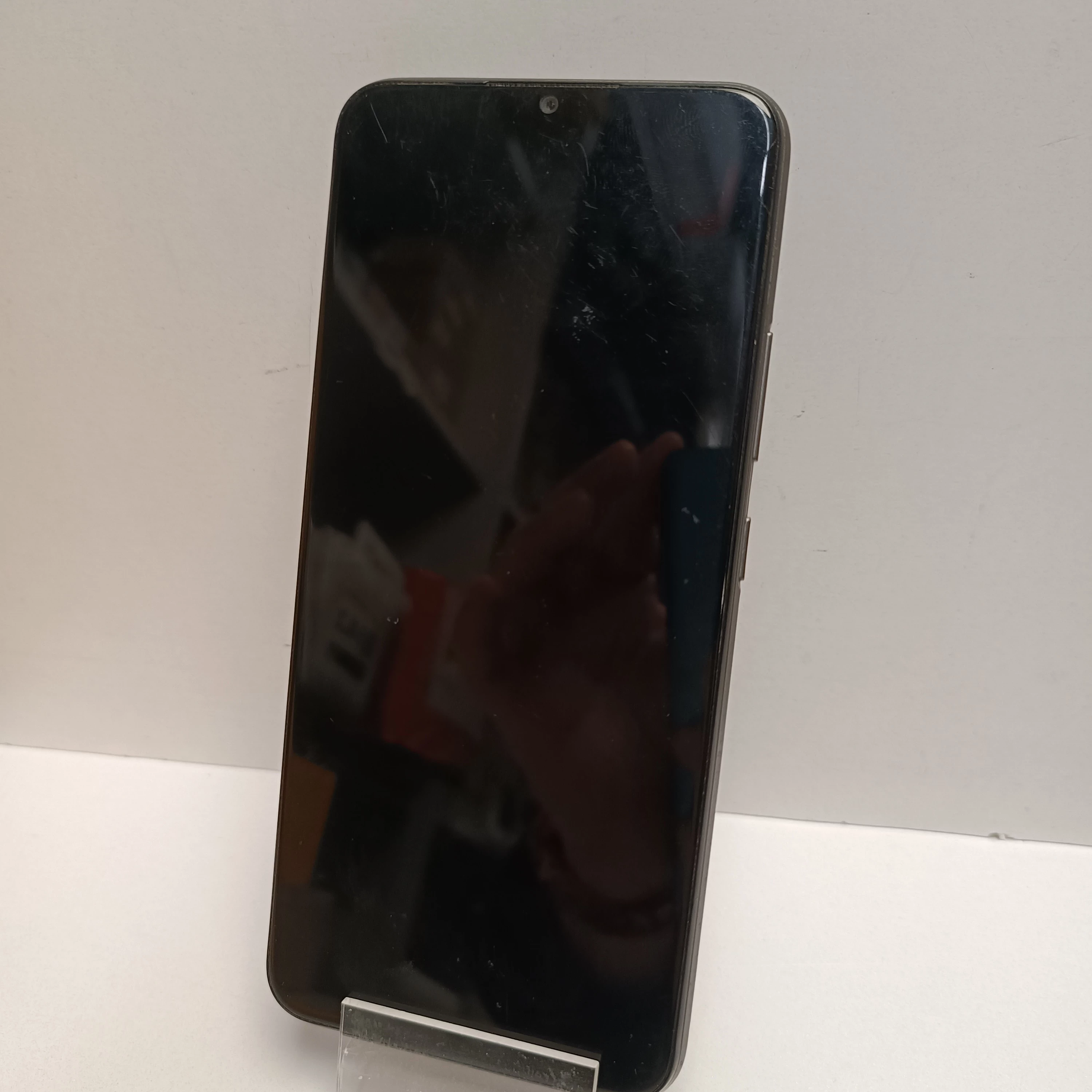 telefon-realme-c25y-464gb-opis-stan-11323-2