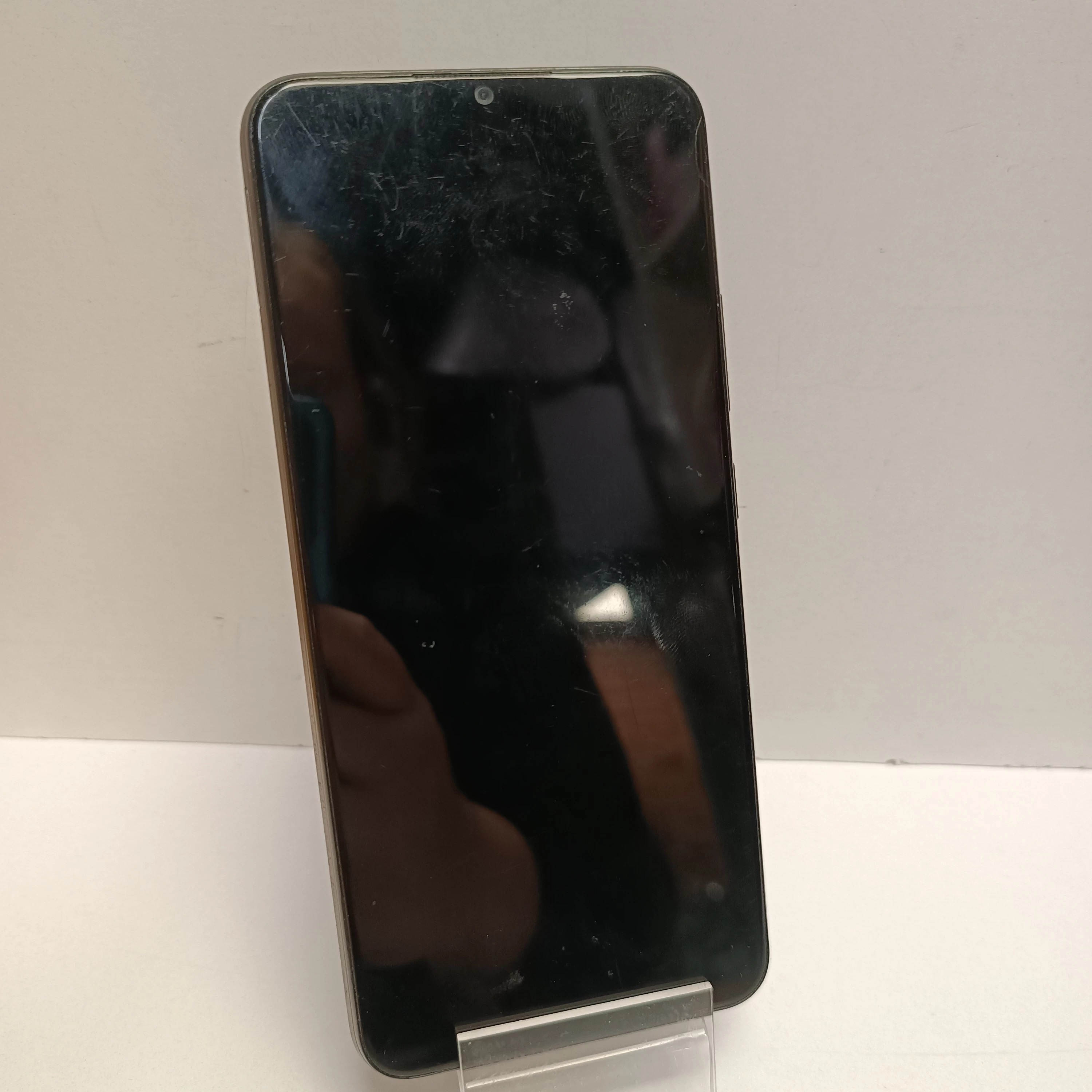 telefon-realme-c25y-464gb-opis-kod-producenta-rmc25y-g64