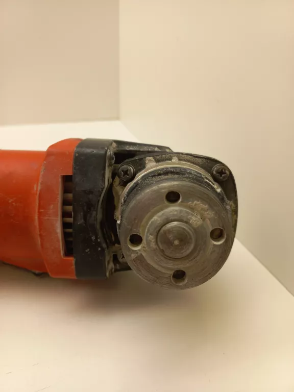 yato-szlifierka-katowa-1100w-z-regulacja-yt-82101-ean-gtin-5906083033728