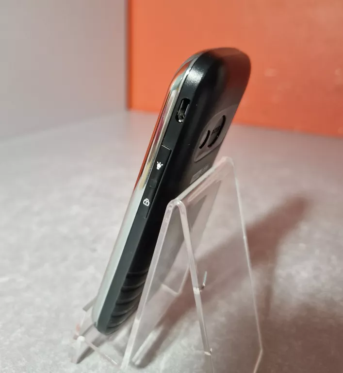 telefon-maxcom-mm720bb-kod-producenta-mm720bb