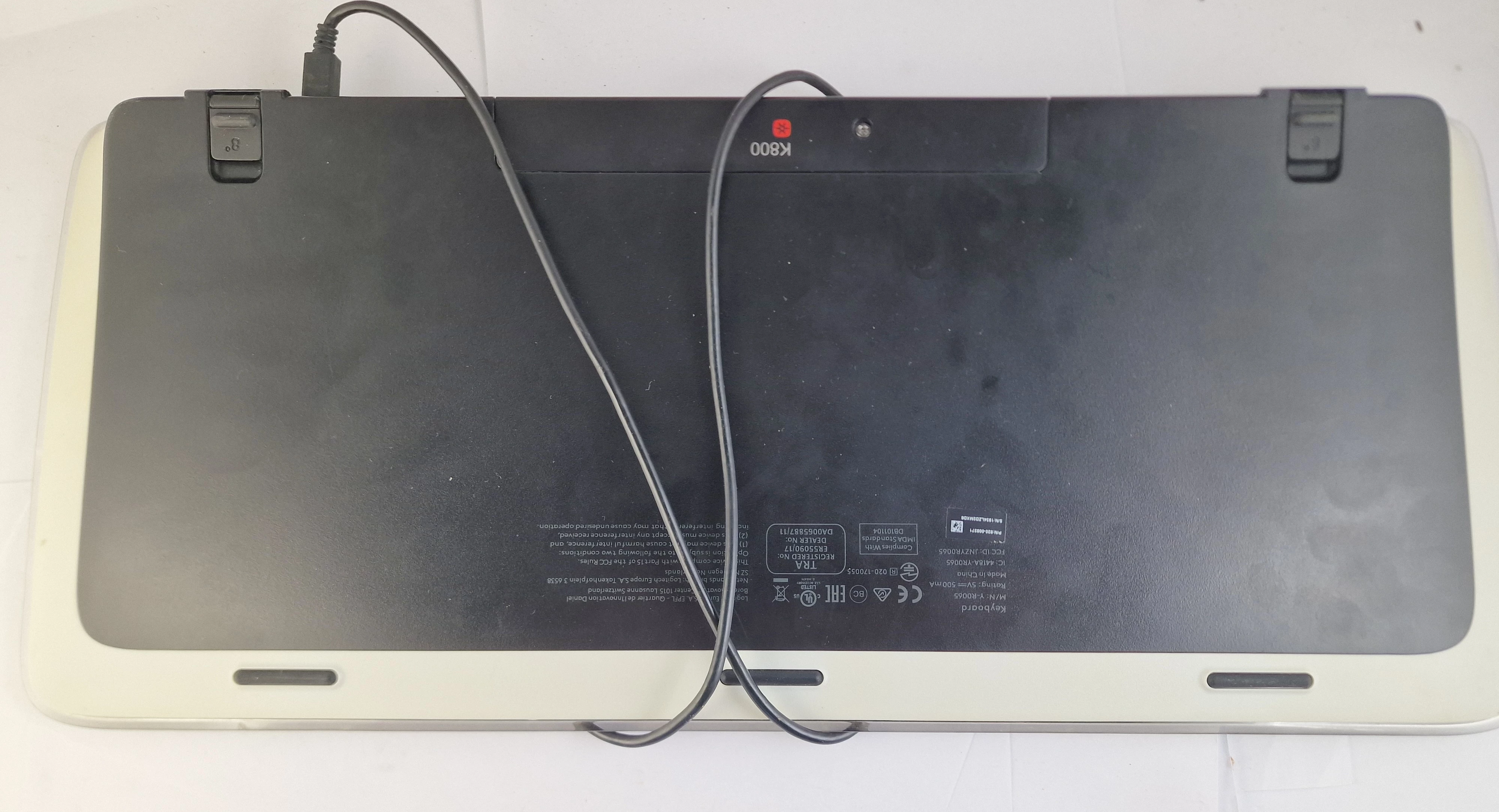 klawiatura-podswietlana-logitech-k800-illuminated-kabel-stan-11323-2