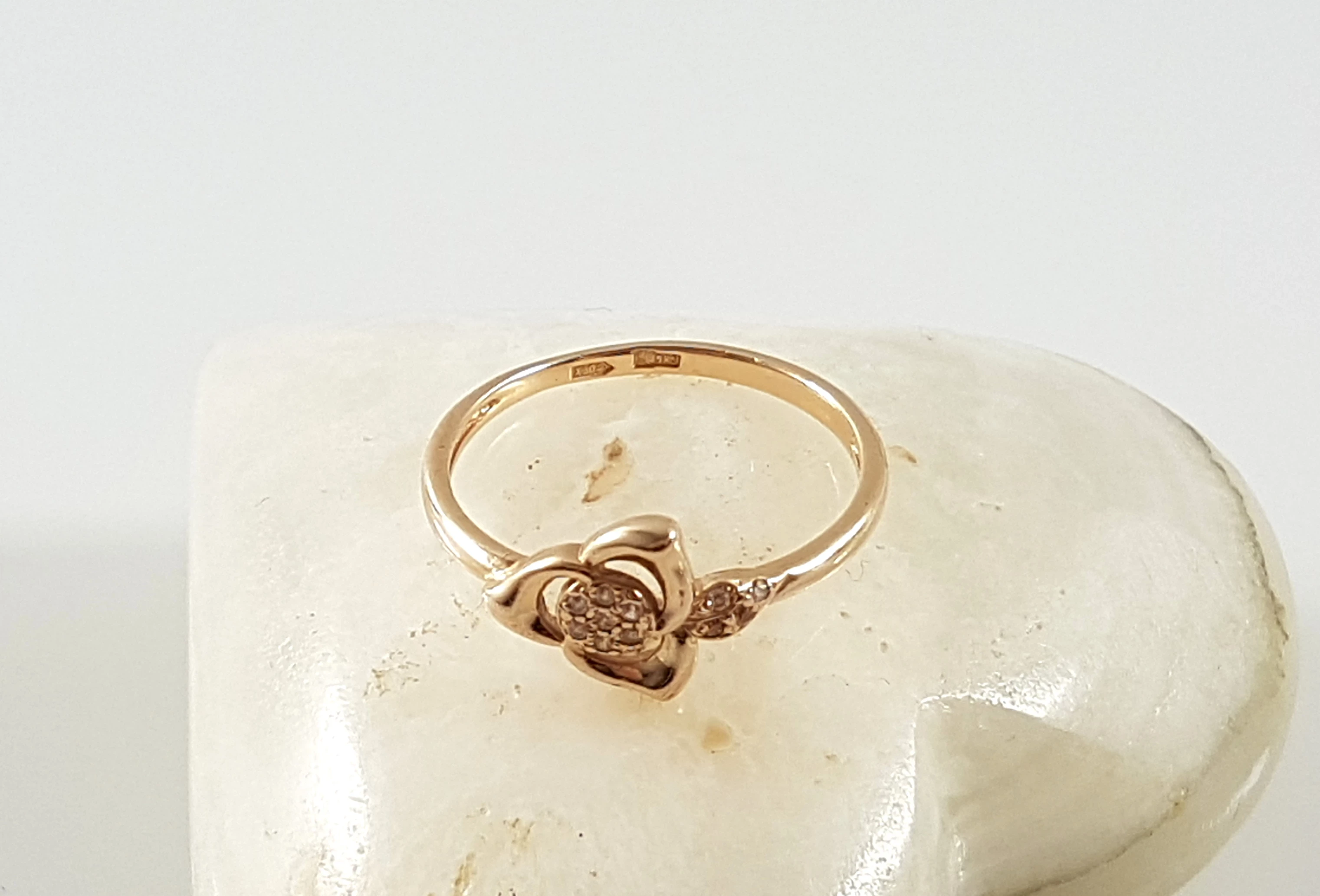 zloty-pierscionek-585-188g-cyrkonie-roz-16-motyw-129129-387809