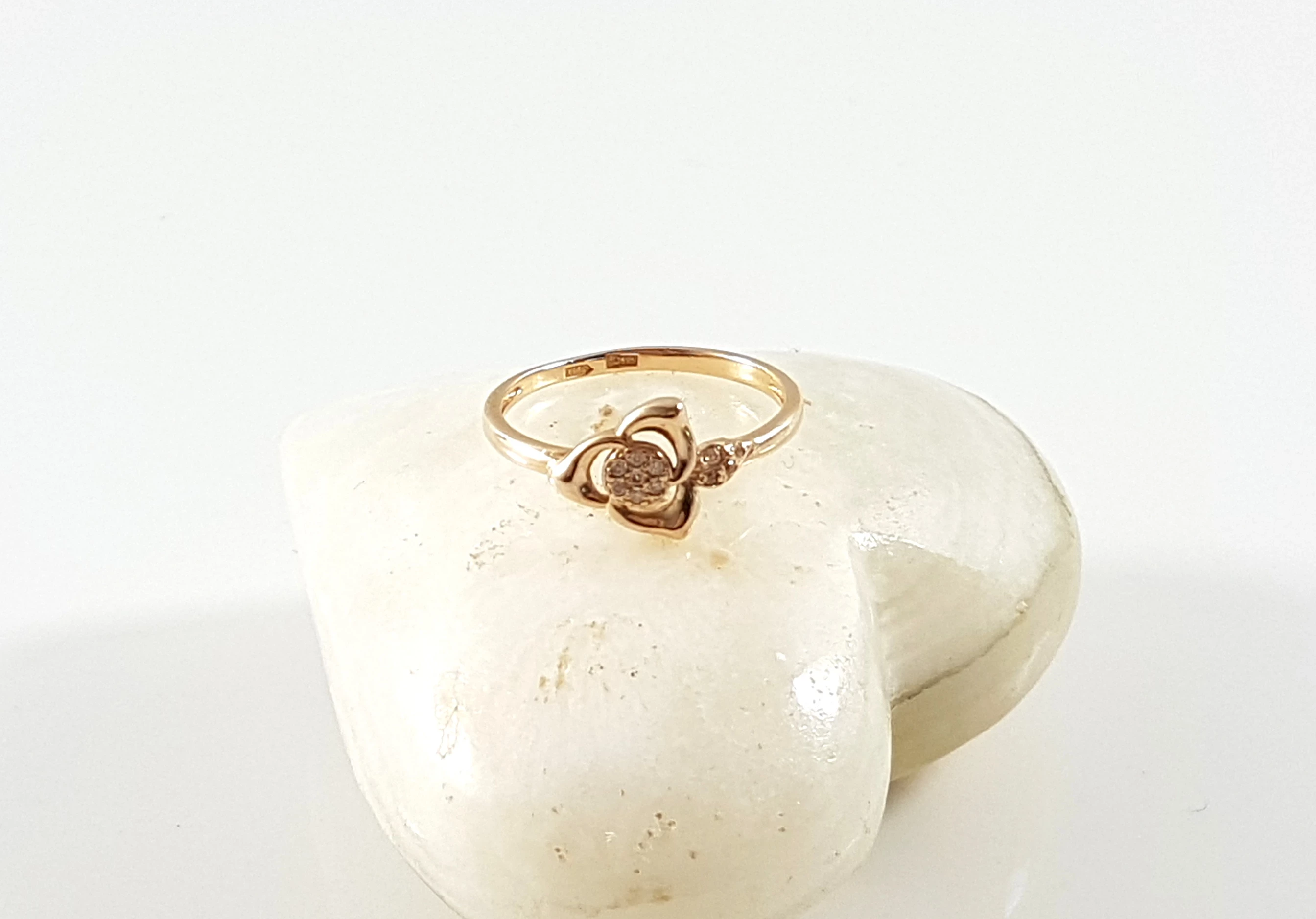 zloty-pierscionek-585-188g-cyrkonie-roz-16-wykonczenie-15753-4