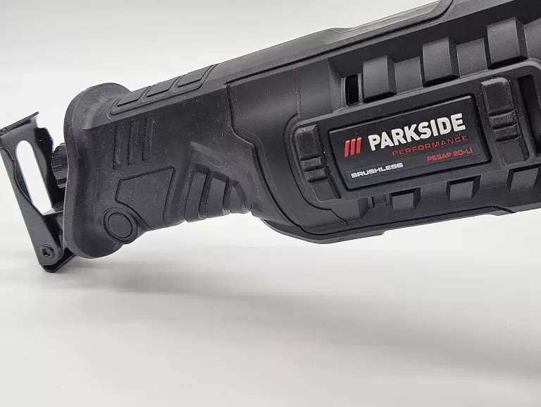 akumulatorowa-pila-szablasta-20-v-pssap-20-li-e6-ean-gtin-4055333067059