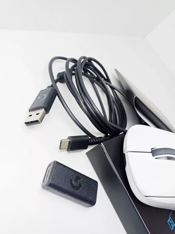 myszka-bezprzewodowa-gamingowa-logitech-pro-x-superlight-2-interfejs-517-2