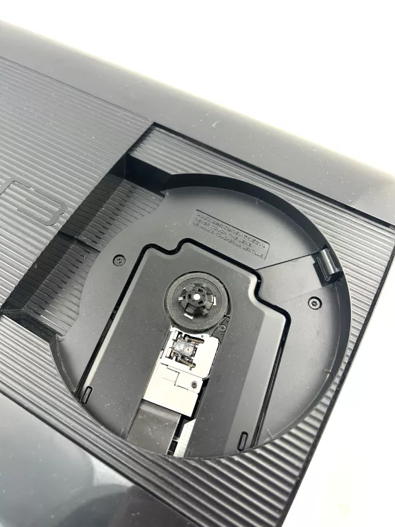 konsola-ps3-super-slim-465gb-pad-2-gry-wersja-konsoli-3306-21