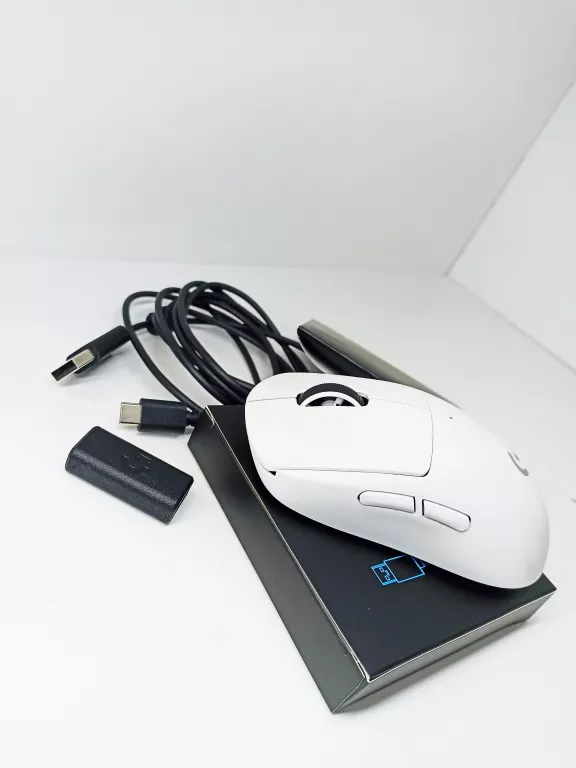 myszka-bezprzewodowa-gamingowa-logitech-pro-x-superlight-2-stan-11323-2