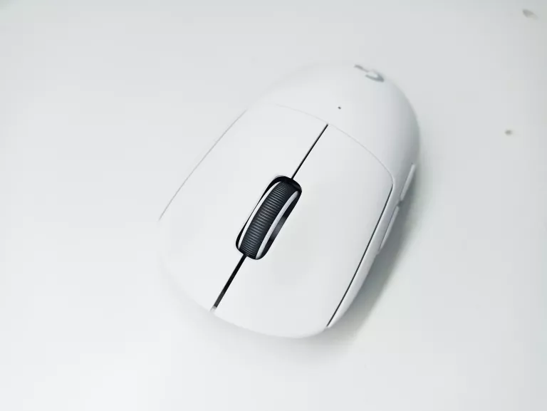 myszka-bezprzewodowa-gamingowa-logitech-pro-x-superlight-2-kod-producenta-910-006638