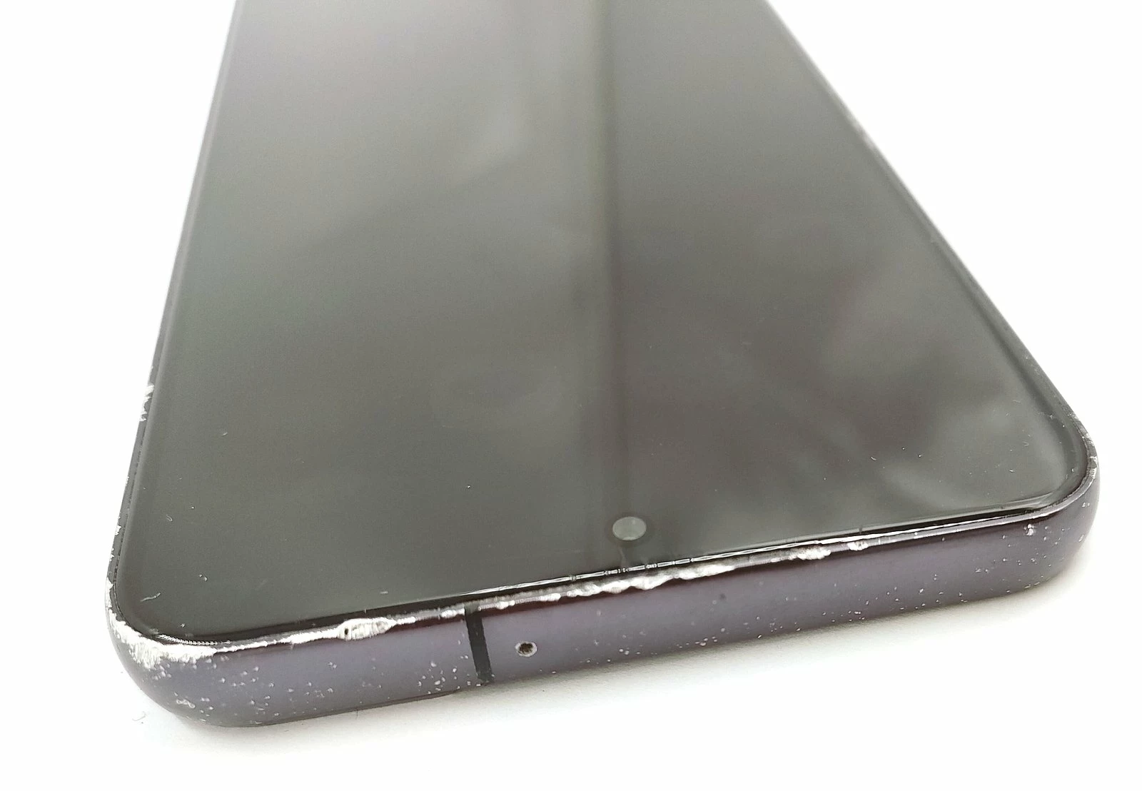 telefon-samsung-galaxy-s22-8256gb-przekatna-ekranu-61