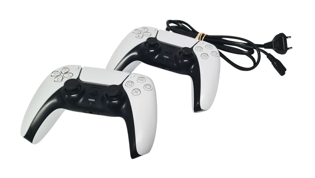 konsola-ps5-dwa-pady-ean-gtin-0711719709190