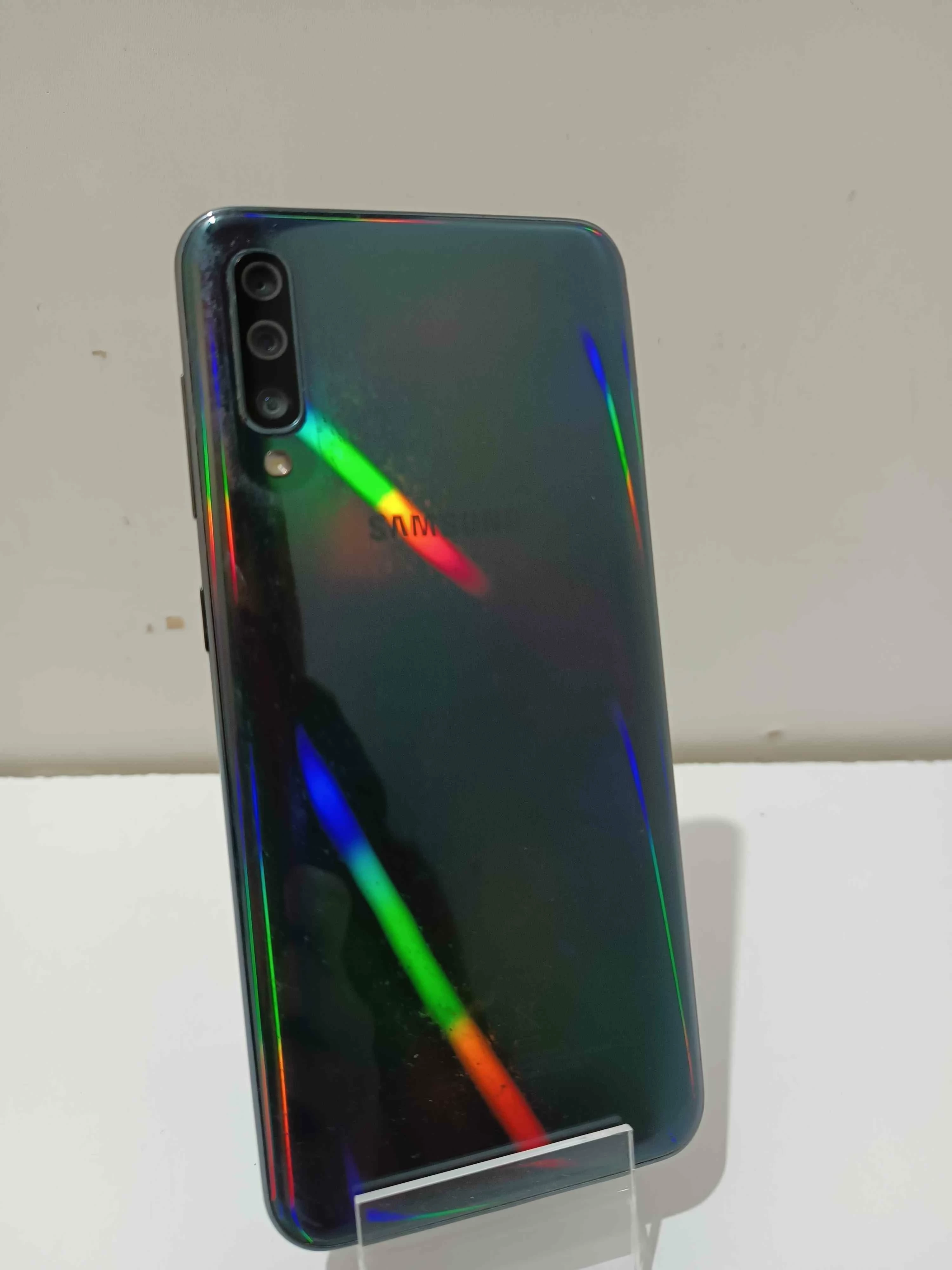 telefon-samsung-galaxy-a50-typ-202685-212929