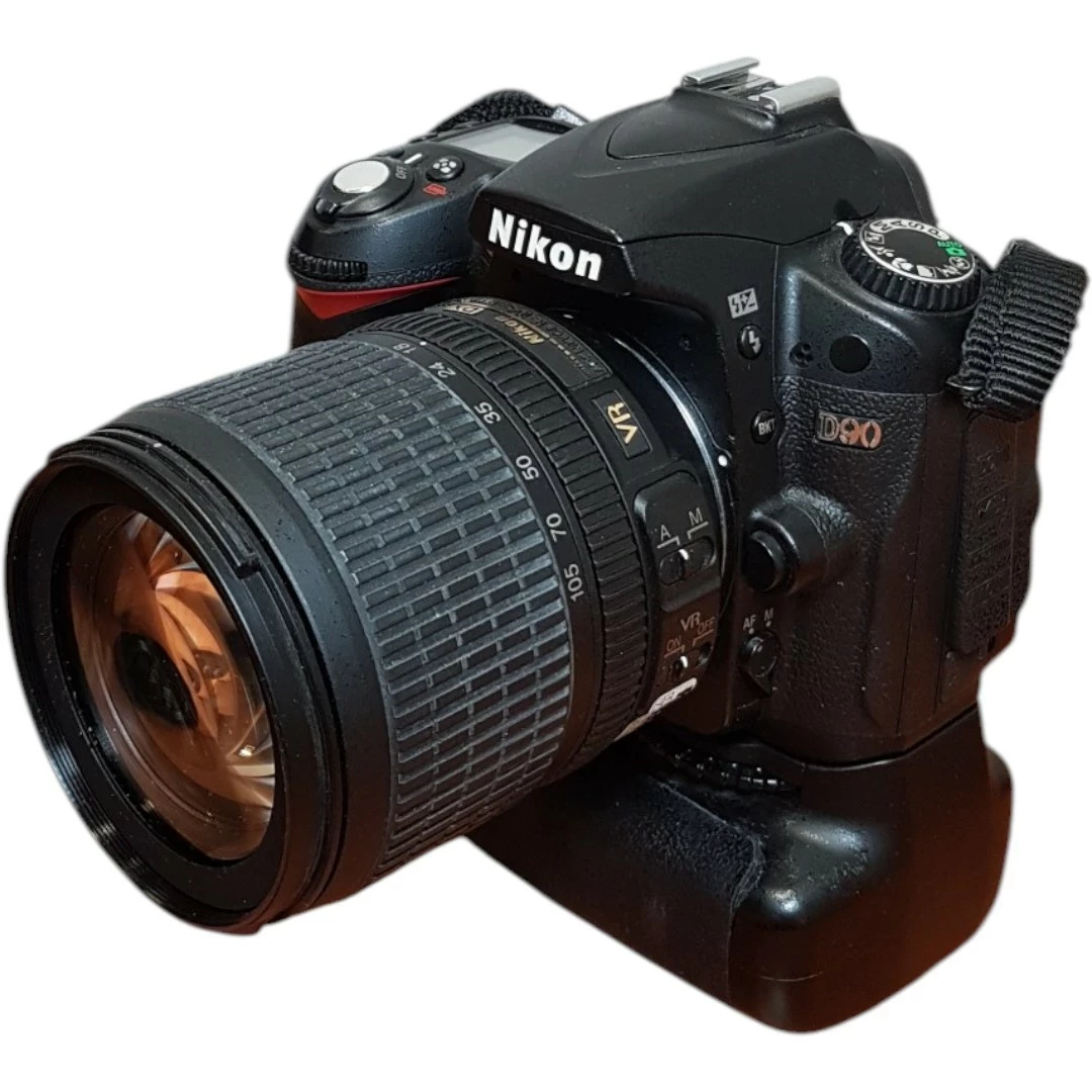 lustrzanka-nikon-d90-nikkor-18-105-vr-kit-ean-gtin-0018208915743