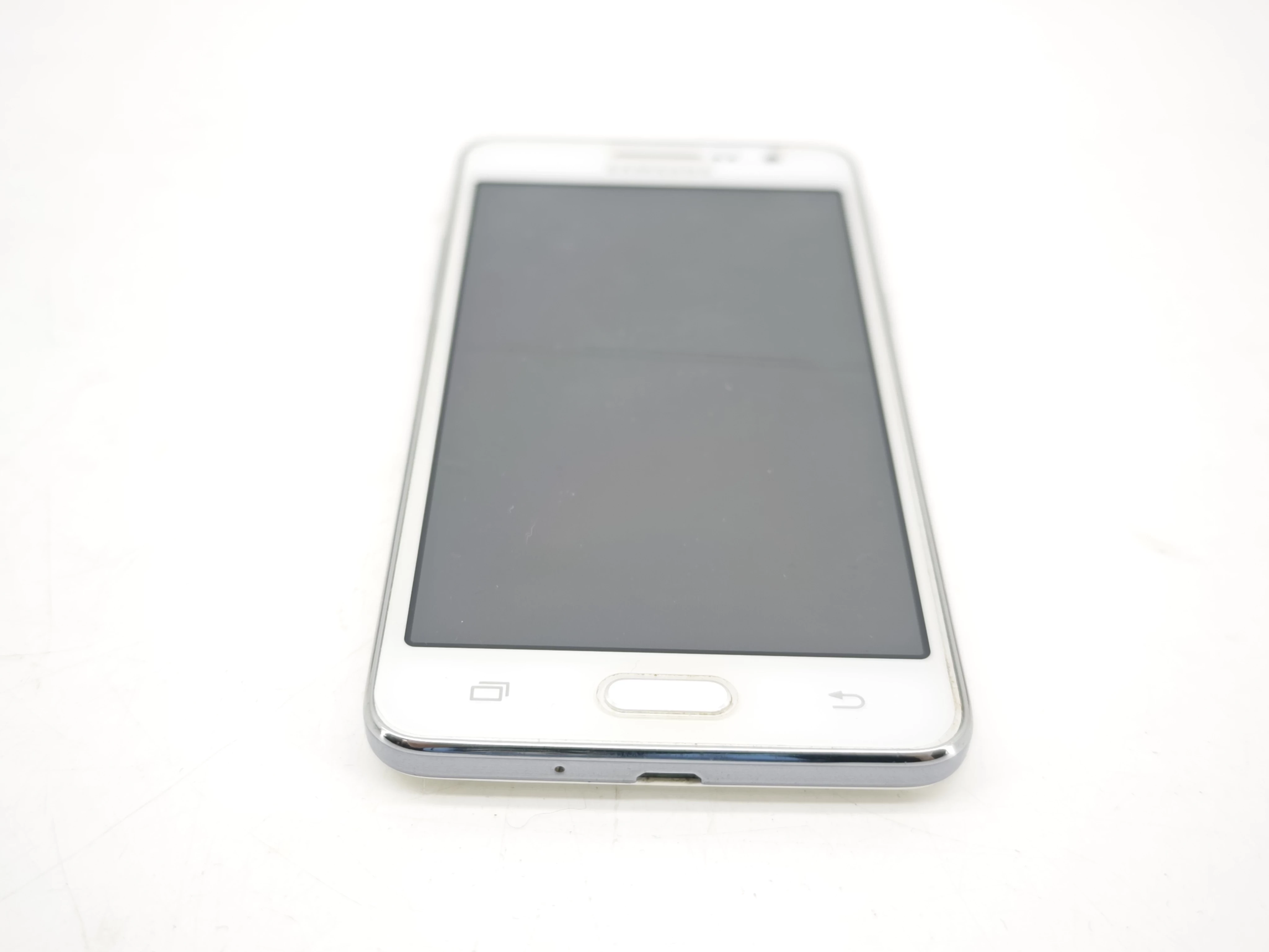 telefon-samsung-grand-prime-bialy-przekatna-ekranu-500