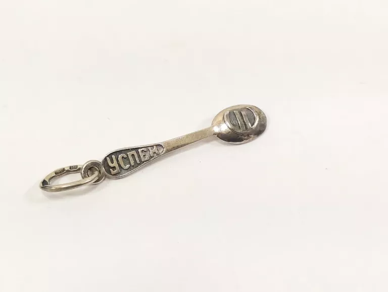 ciekawa-srebrna-zawieszka-w-ksztalcie-lyzki-proby-925-kamienie-221-64