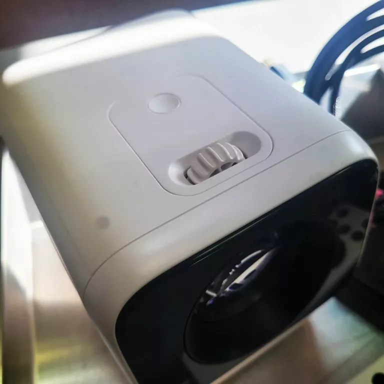 mini-projektor-rzutnik-wanbo-t2-free-stan-11323-2