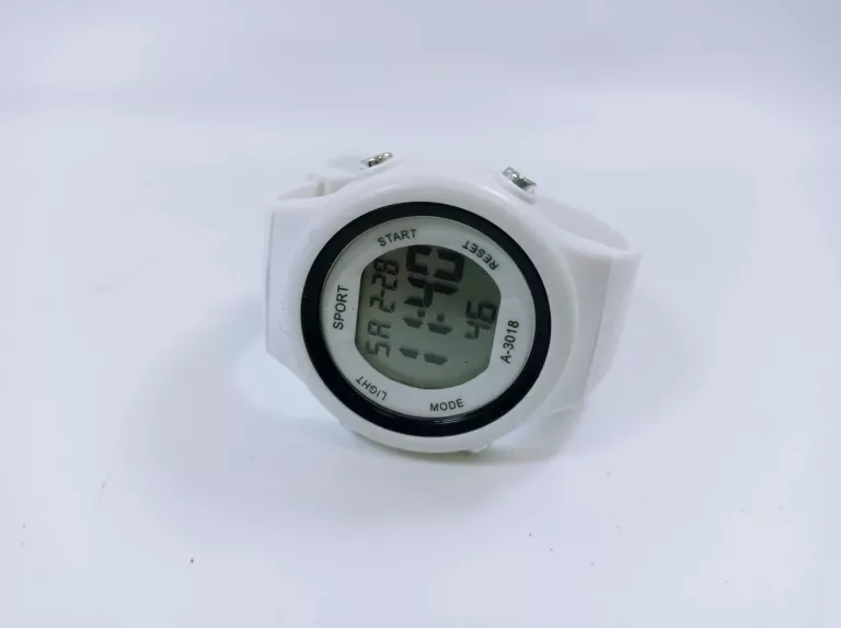 zegarek-sport-bialy-wyszynskiego-24-tczew