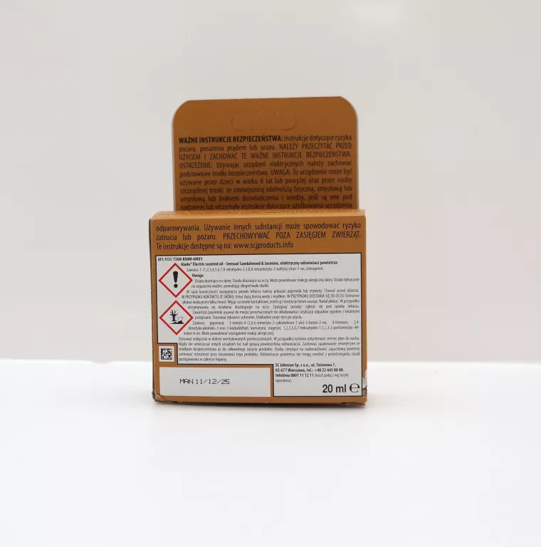 glade-elektryczny-odswiezacz-powietrza-drzewo-sandalowe-jasmin-komplet-20m-ean-gtin-5000204117042