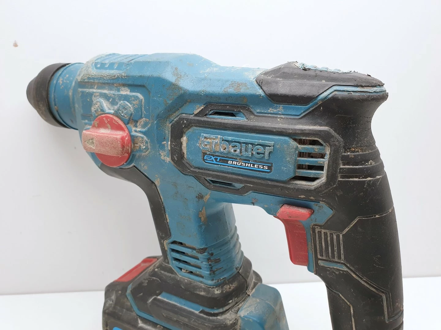 mlotowiertarka-aku-erbauer-erh18-li-akumulator-40-ah-stan-11323-2